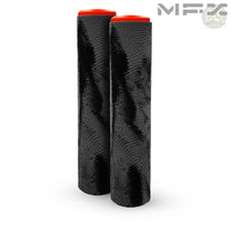זוג גריפים ידיות אחיזה לכידון MGP VIRAL באורך 180ממ וזוג פקקים מוקשחים לסוף כידון. ידיות שחור ואפור פקקים אדומים