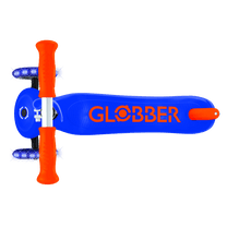 קורקינט 3 גלגלים חכם לילדים כחול Globber דגם Primo PLUS Lights NEON – סדרת Ecologic מוצר זה זמין לפרה-אורדר. המשלוח יתבצע החל מתאריך 18.6.2026