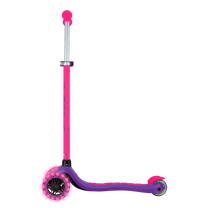 קורקינט 3 גלגלים חכם לילדים ורוד Globber דגם Primo PLUS Lights NEON – סדרת Ecologic מוצר זה זמין לפרה-אורדר. המשלוח יתבצע החל מתאריך 18.6.2026