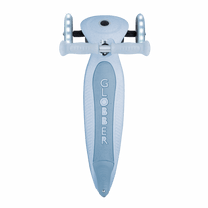 קורקינט 3 גלגלים מתקפל לילדים Globber דגם Primo Junior Lights (האורות ניתנים לביטול) – סדרת Ecologic בלוברי תכלת