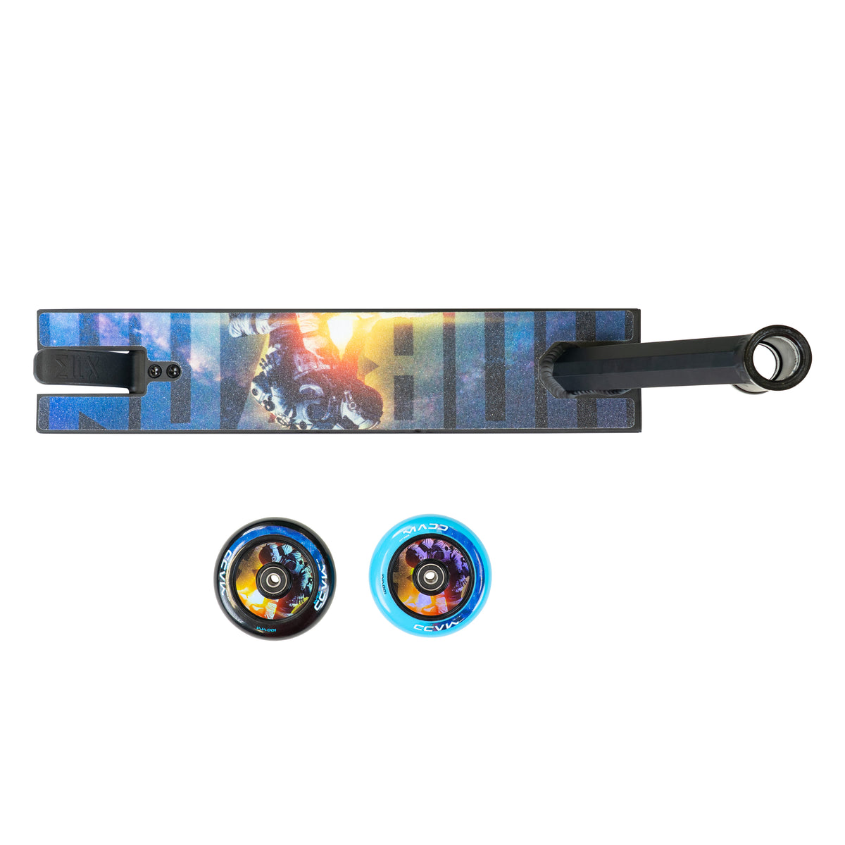 קורקינט פעלולים מקצועי לילדים   MG2 OBSIDAIN HORIZON בצבע כחול תכלת ושחור סקוט קל משקל ועמיד של המותג הגדול בעולם Madd Gear