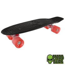 סקייטבורד Madd Gear Retro Skins | דגם אולד-סקול 22.5 אינץ' | RED / BLACK