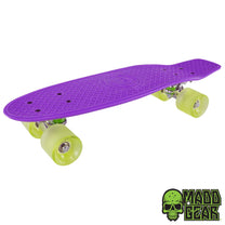 סקייטבורד Madd Gear Retro Skins | דגם אולד-סקול 22.5 אינץ' | PURPLE / LIME