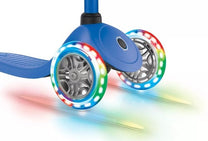 קורקינט לילדים 3 גלגלים גלובר פרימו לייטס Globber Primo Lights היגוי בהטייה, גובה מתכוונן, צבע כחול