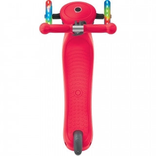 קורקינט לילדים 3 גלגלים גלובר פרימו לייטס Globber Primo Lights מנגנון היגוי בהטייה, גובה מתכוונן, צבע אדום